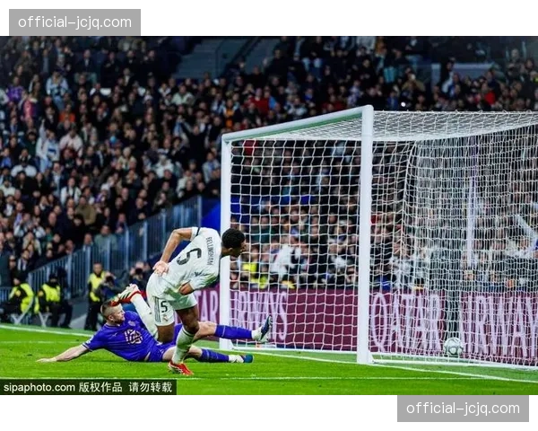 巴列卡诺客场逼平皇家贝蒂斯 终结对手三连胜势头 巴列卡诺客场逼平皇家贝蒂斯 终结对手三连胜势头